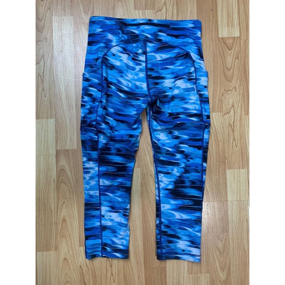 lululemon athletica Blue Patterned Cropped Pants - Picture 6 of 6